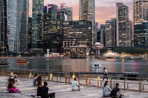 Con người “rời mặt đất” lên căn hộ chung cư, nên hay không?